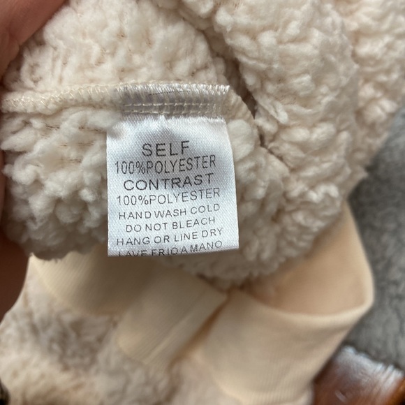 Top Easel LA Faux Teddy Fleece Cream with Purple and Green sleeve - Picture 5 of 6